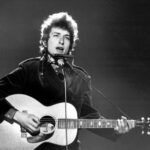Ο Bob Dylan και οι μεταμορφώσεις του : Ένα νέο, φιλόδοξο βιβλίο ρίχνει φως στη διαδρομή του «Πικάσο του Τραγουδιού»