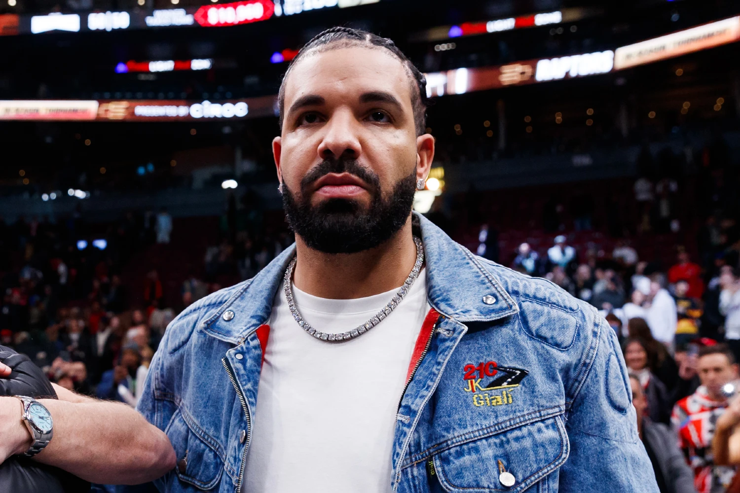 Drake: Κέρδισε 1 εκατομμύριο δολάρια ποντάροντας στη νίκη του Καναδά στο Μουντιάλ