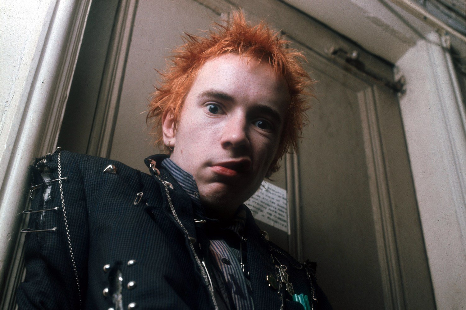 Sex Pistols: Σε δημοπρασία χειρόγραφοι στίχοι του John Lydon