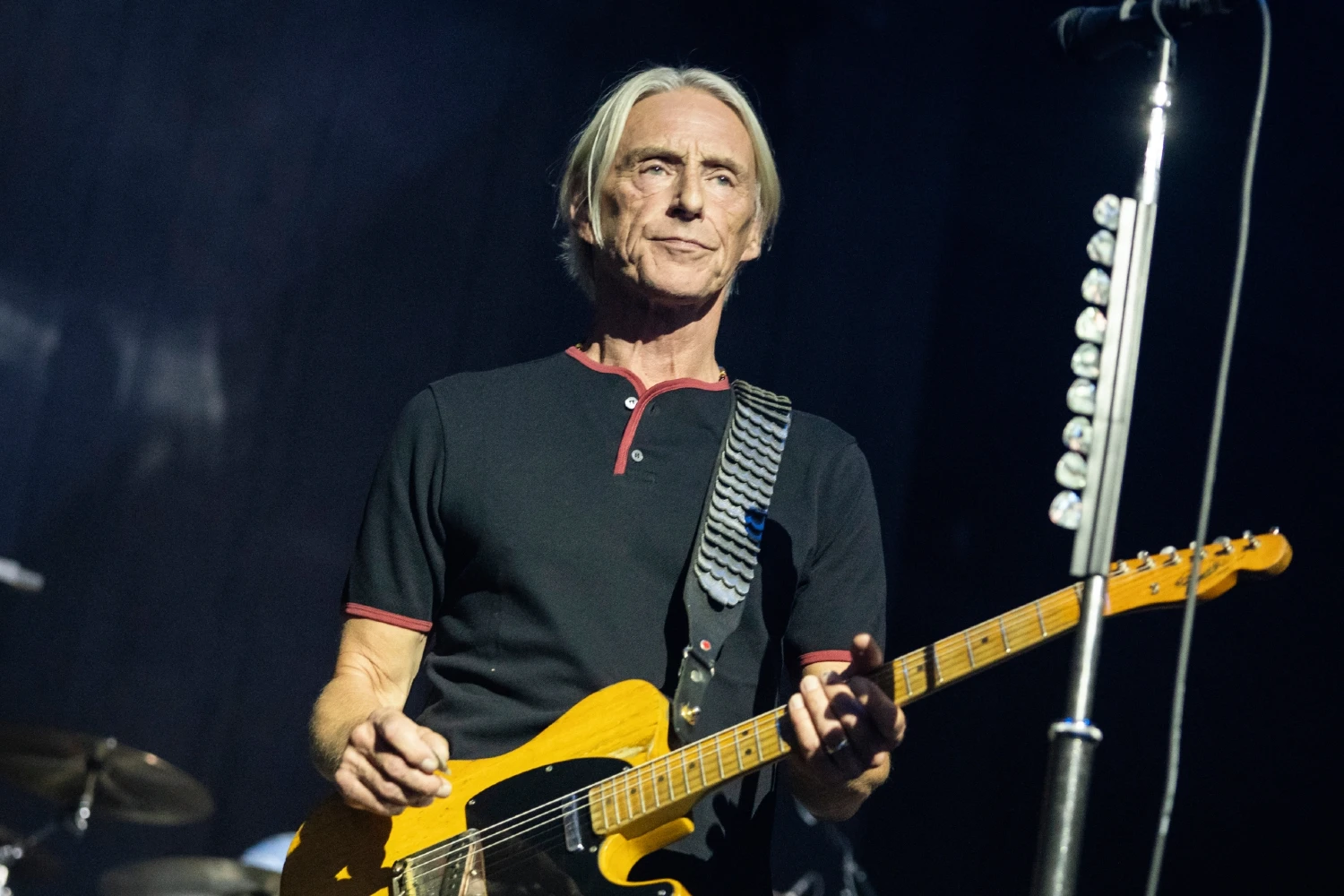 Γιατί ο Paul Weller δεν βιάζεται να κυκλοφορήσει νέα μουσική: «Περιμένω μέχρι να έρθει να με βρει»