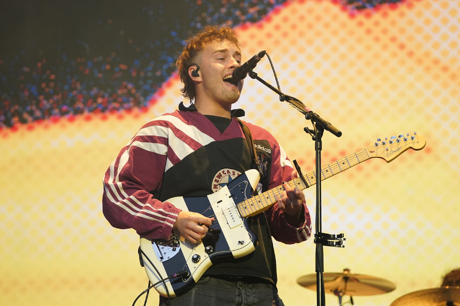 Ο Sam Fender αλλάζει τα δεδομένα στις «πράσινες» περιοδείες – Το απίστευτο ταξίδι 1.400 χλμ