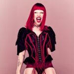 Οι Sophie and the Giants δίνουν το σύνθημα του καλοκαιριού: «Shut Up And Dance»