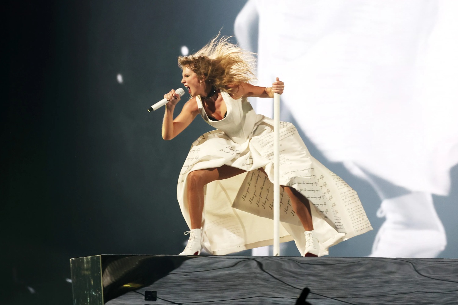 Η Taylor Swift σχεδίαζε «8-9 μήνες» τις αλλαγές στο «The Eras Tour» για το «The Tortured Poets Department»