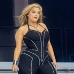 Bebe Rexha: «Πίστευα ότι όλα είχαν τελειώσει» – Τα δάκρυα ενός δύσκολου επαγγελματικού διαζυγίου και η δικαίωση στα charts
