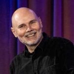 Billy Corgan: Εισέβαλε αυτοκίνητο για δεύτερη φορά στο κατάστημά του τσαγιού στο Σικάγο