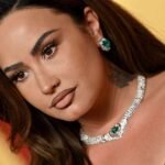 Η Demi Lovato τραγούδησε σε ένα φάντασμα και δεν το αρνείται: «Ήμουν υπό την επήρεια ουσιών»