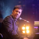 Γιώργος Θεοφάνους: Μία βραδιά με «Πολλά Τραγούδια Ακόμα» στο Βεάκειο Θέατρο