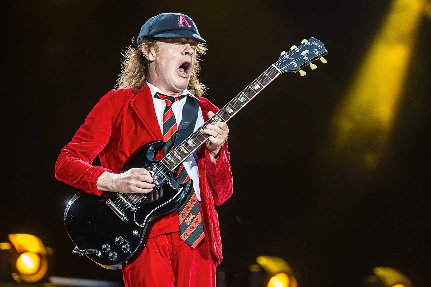 Angus Young: Το μοναδικό τραγούδι των AC/DC που απεχθάνεται
