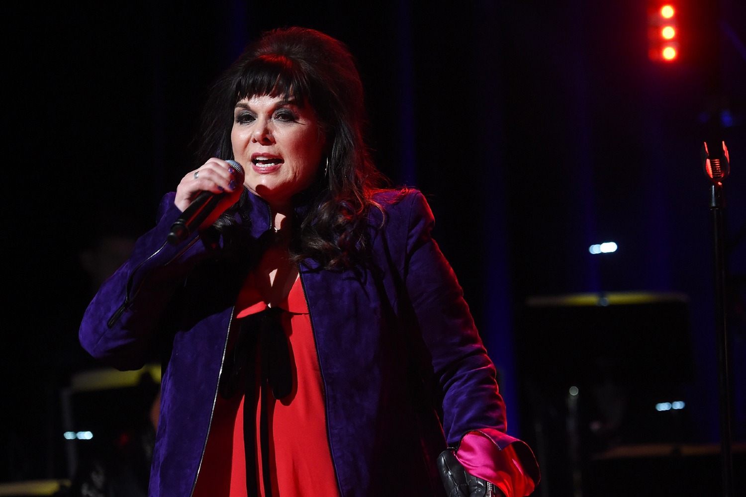 Η Ann Wilson των Heart υποβάλλεται σε θεραπεία για καρκίνο