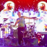 Coldplay: Δωρίζουν φωτογραφίες από το «A Film For The Future» για την ενίσχυση του Tiny Changes στη μνήμη του Scott Hutchison