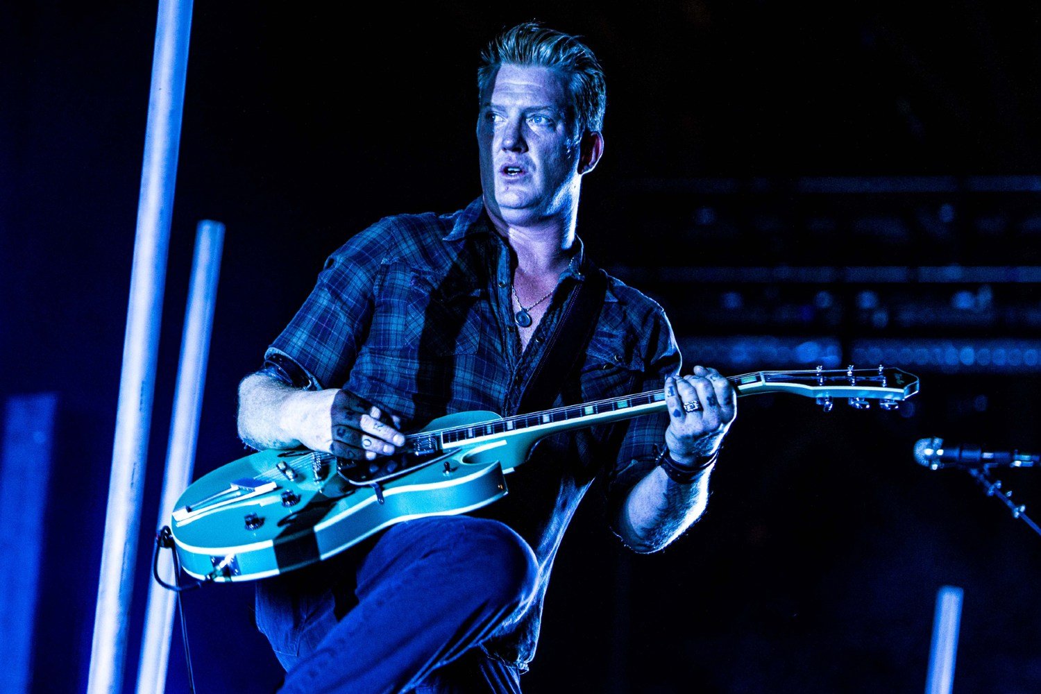 Ο Josh Homme θέλει να γίνει ένα με την έρημο όταν πεθάνει – Το απρόσμενα ποιητικό σχέδιο για την αιωνιότητα