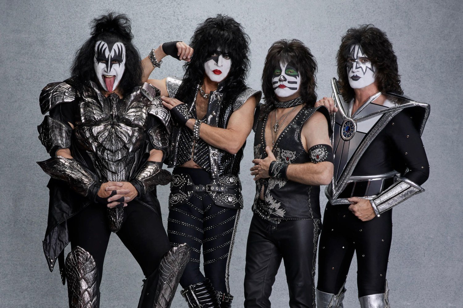 KISS: Ο Gene Simmons εύχεται να είχε φερθεί με περισσότερη «σκληρή αγάπη» στους Ace Frehley και Peter Criss