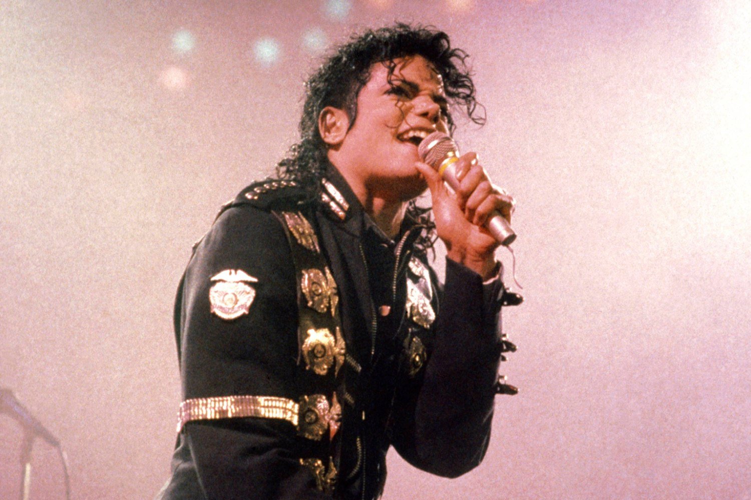Michael Jackson: Ιστορικό ρεκόρ με άλμπουμ στο Top 10 των charts σε έξι διαφορετικές δεκαετίες