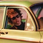 Ο Timothée Chalamet μεταμορφώνεται στον Bob Dylan στο trailer της ταινίας «A Complete Unknown»