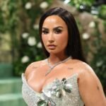 Η Demi Lovato επιστρέφει στο «Camp Rock 3» μαζί με τους Jonas Brothers: «Σας έλειψα;»