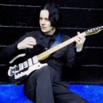 Ο Jack White επιστρέφει στον ακατέργαστο ήχο που τον καθιέρωσε με δύο νέα τραγούδια