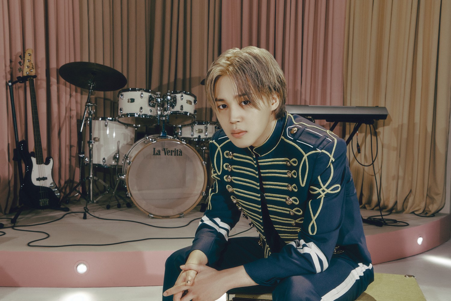 Ο Jimin των BTS καταρρίπτει ρεκόρ στο Billboard Hot 100 με το «Who»