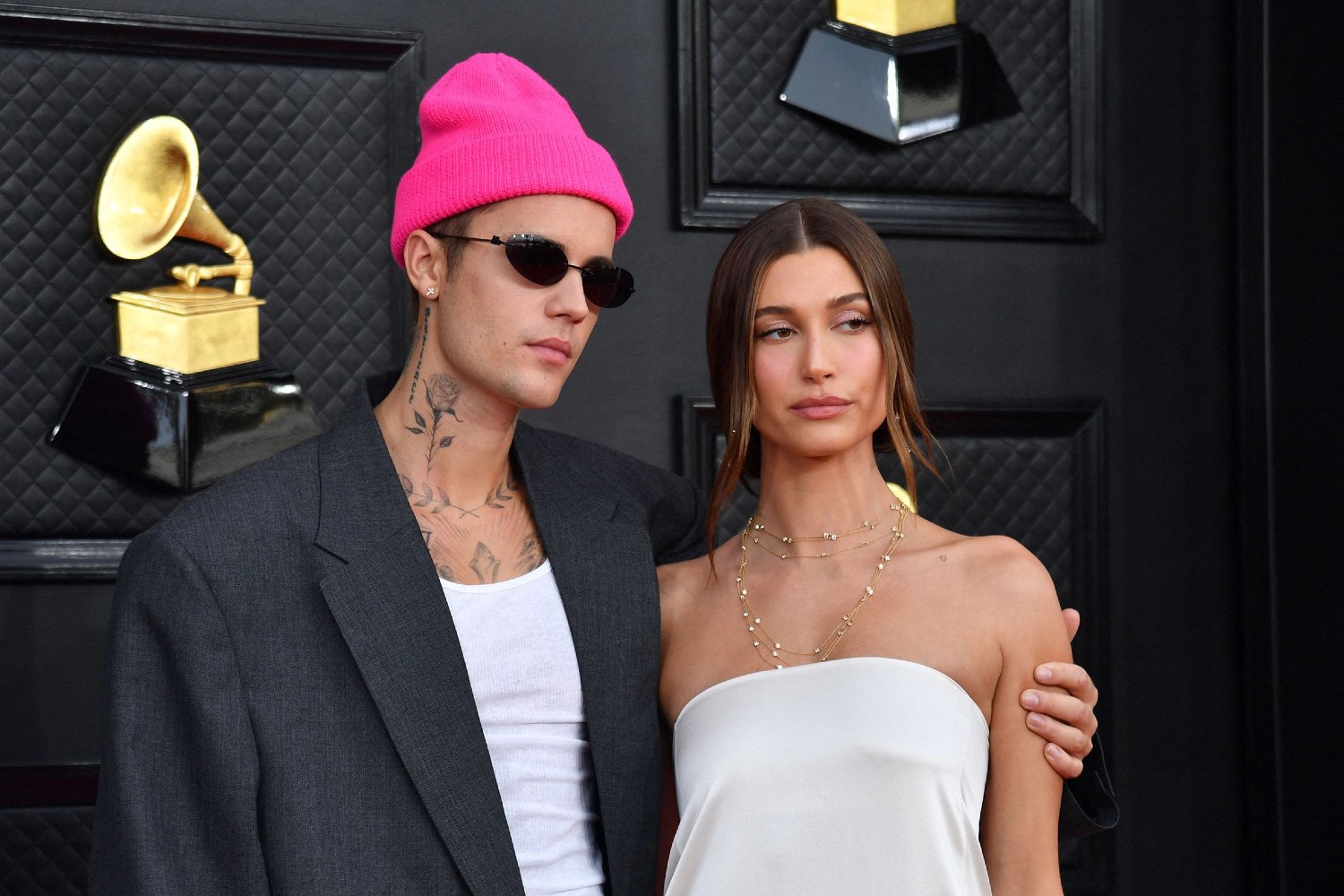 Justin Bieber: Τι απαντά για το unfollow στη σύζυγό του Hailey Bieber στο Instagram