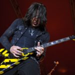 Ο Michael Sweet των Stryper δίνει μάχη με τον καρκίνο του θυρεοειδούς: «Πιστεύω πως σύντομα θα είναι πίσω μου»