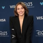 Miley Cyrus: «Η Disney μου απαγόρευσε να τραγουδάω “Hannah Montana”»