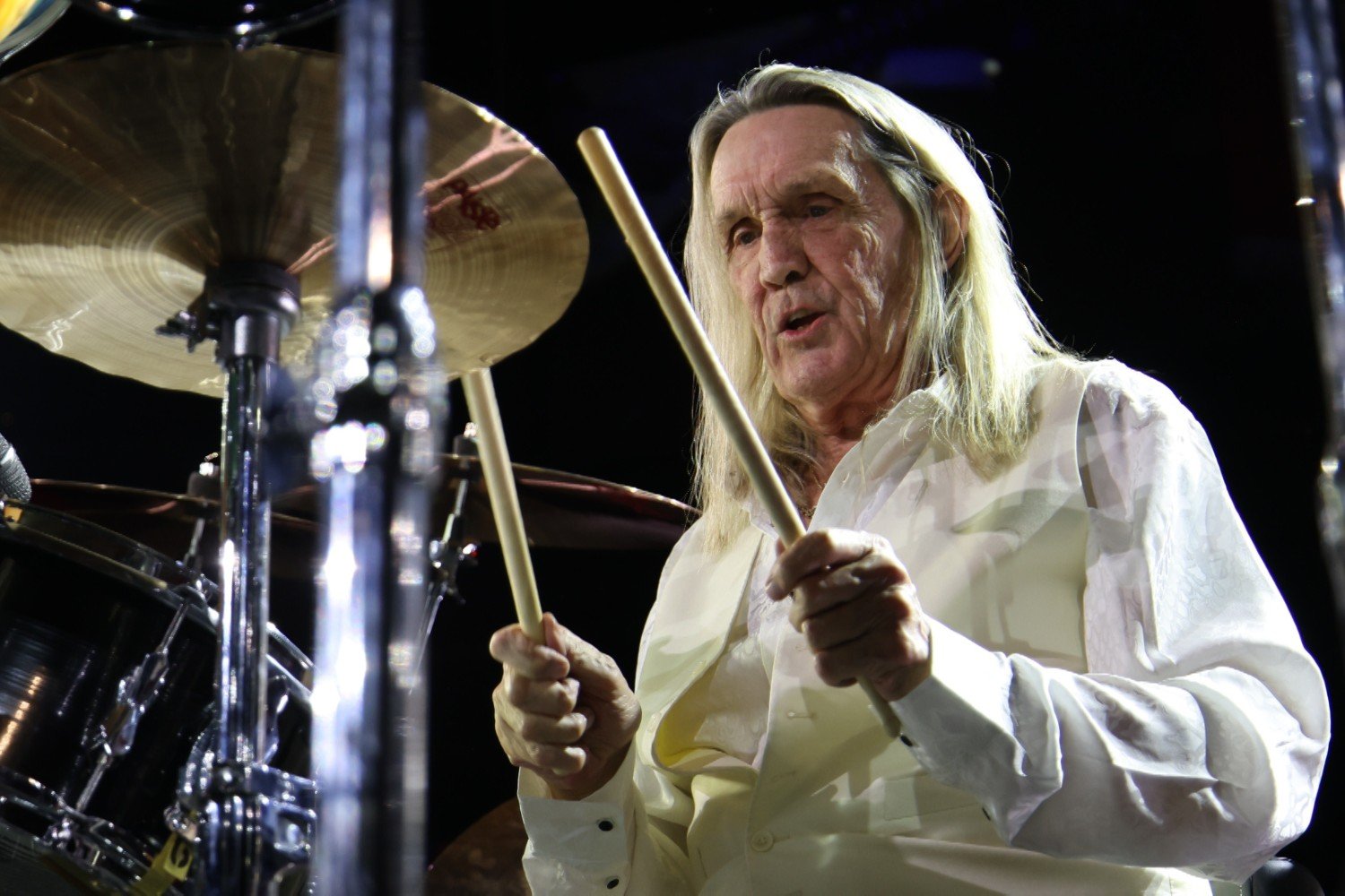 Ο Nicko McBrain των Iron Maiden αποκαλύπτει τη θρυλική ζωή του σε μία καθηλωτική αυτοβιογραφία
