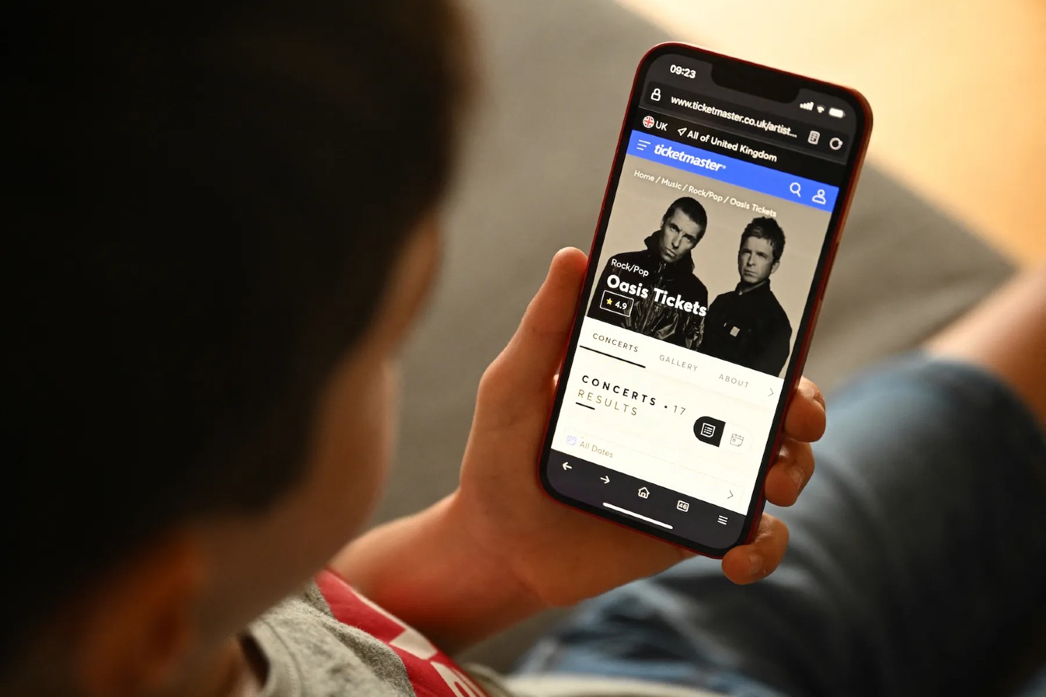 Oasis: Εξοργισμένοι οι θαυμαστές – Η Ticketmaster ακυρώνει χιλιάδες εισιτήρια