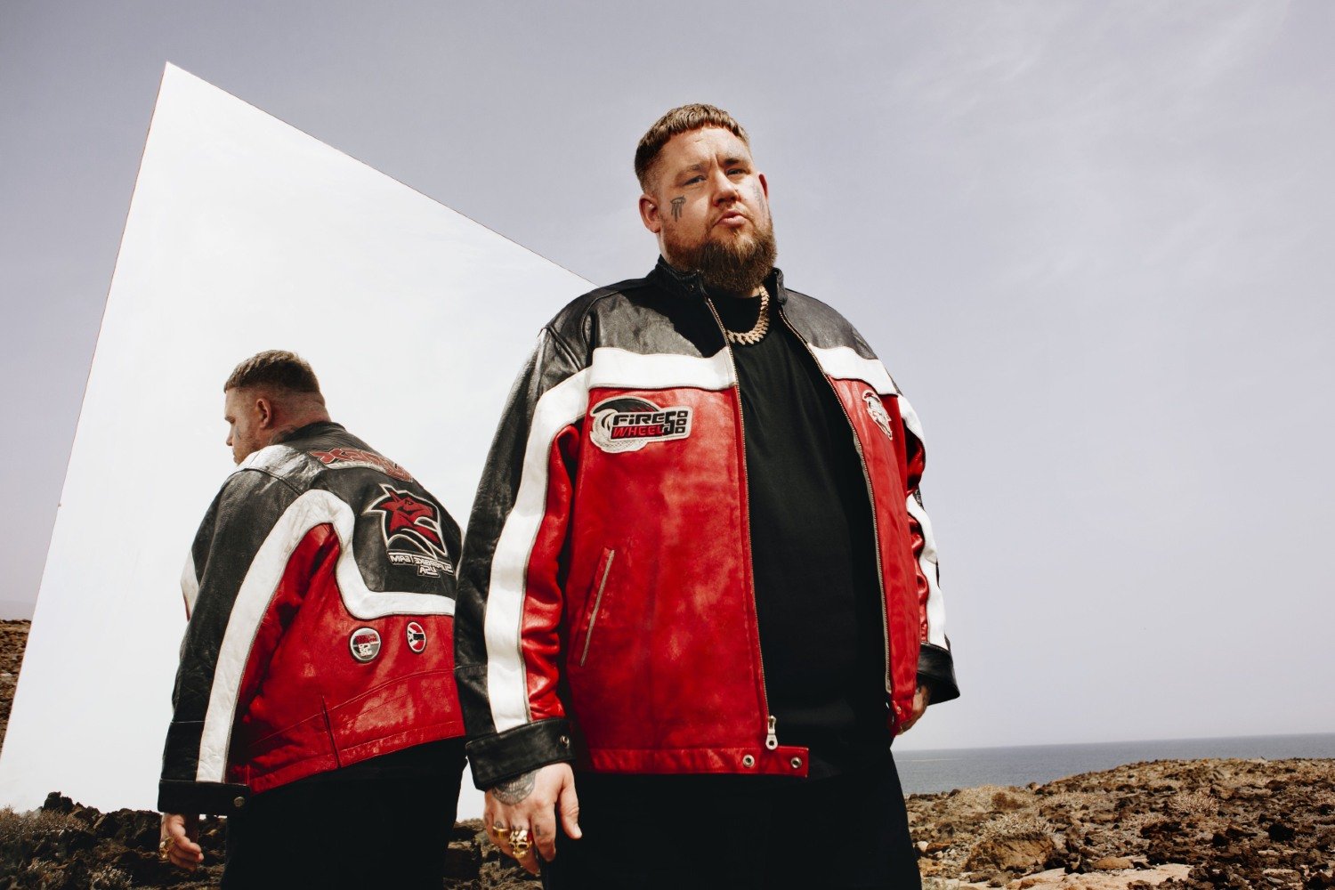 Ο Rag’n’Bone Man ανακαλύπτει νέους ήχους στο «Rush Of Blood» Ο Rag’n’Bone Man ανακαλύπτει νέους ήχους στο «Rush Of Blood»