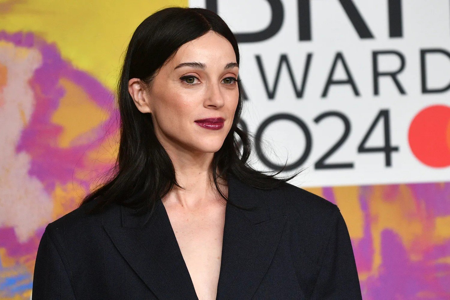 Η St. Vincent πιστεύει ότι το «Daughters» του John Mayer είναι το χειρότερο τραγούδι όλων των εποχών