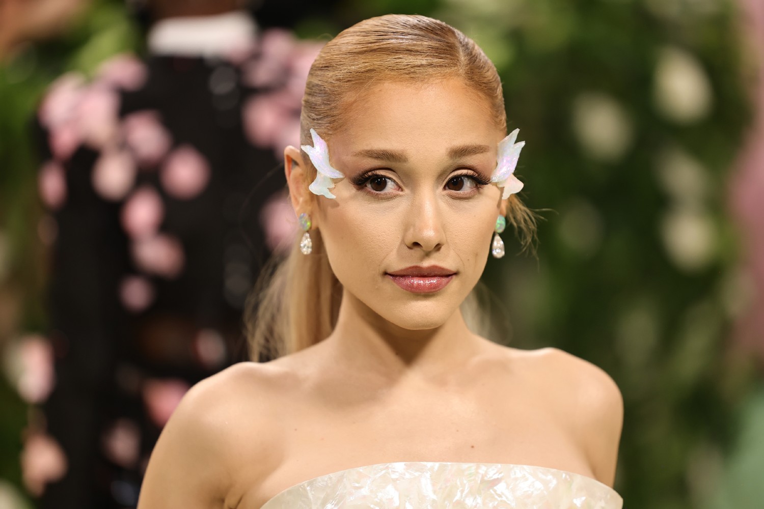 Ariana Grande: Γιατί θέλει να την υποδυθεί στη βιογραφική ταινία της ένα «μικρό ποντικάκι»