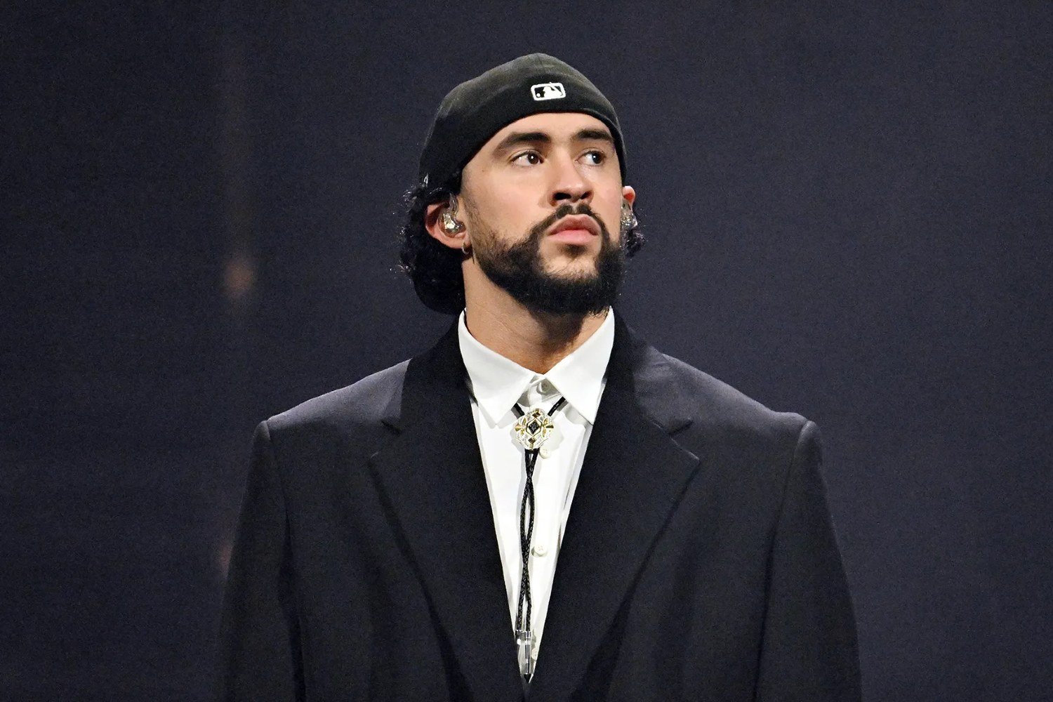 Bad Bunny: Επίπληξη από μεξικανικό μουσείο – Άγγιξε ιστορικό έκθεμα