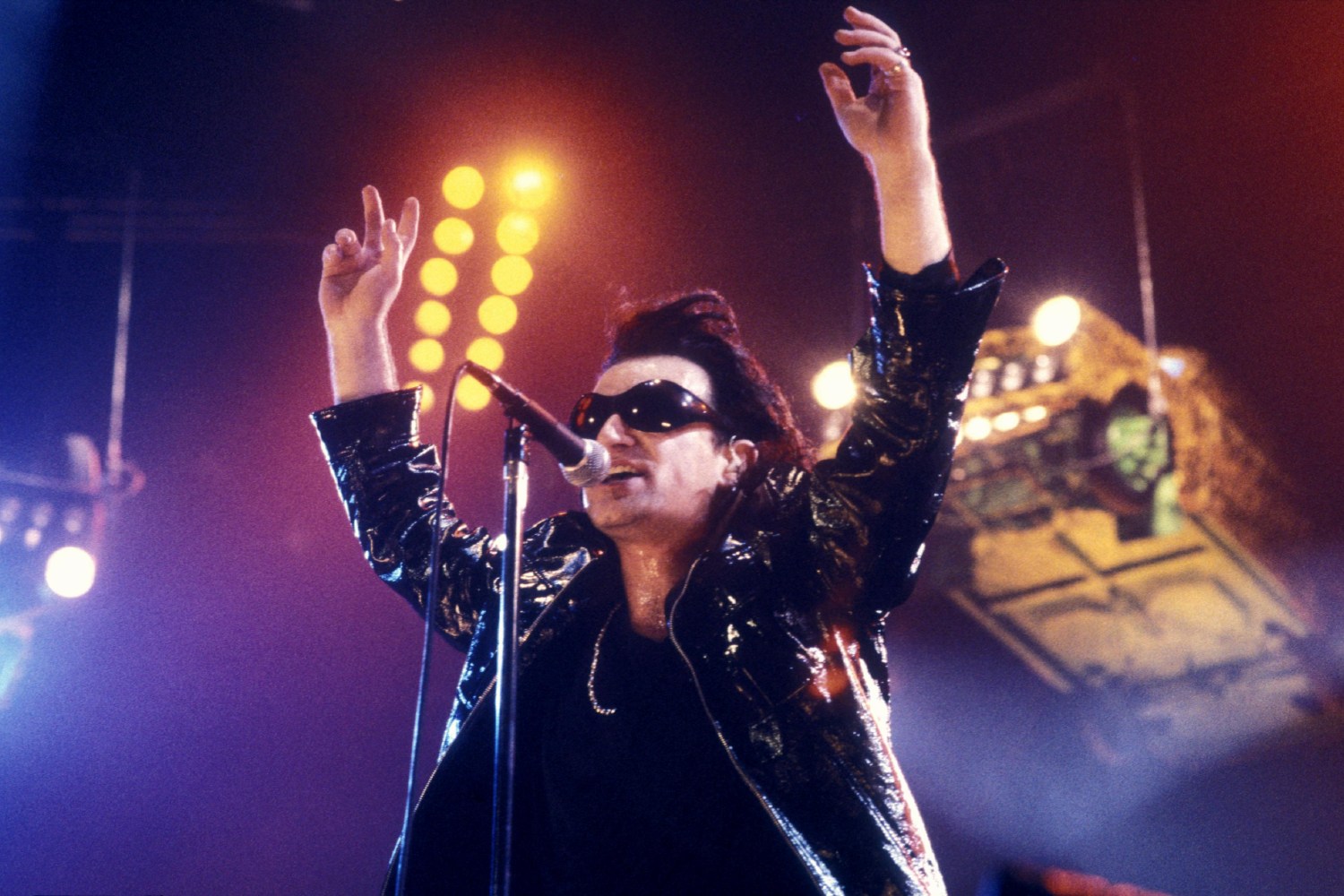 Οι U2 κυκλοφορούν το EP «ZOO TV – Live In Dublin 1993» Οι U2 κυκλοφορούν το EP «ZOO TV – Live In Dublin 1993»