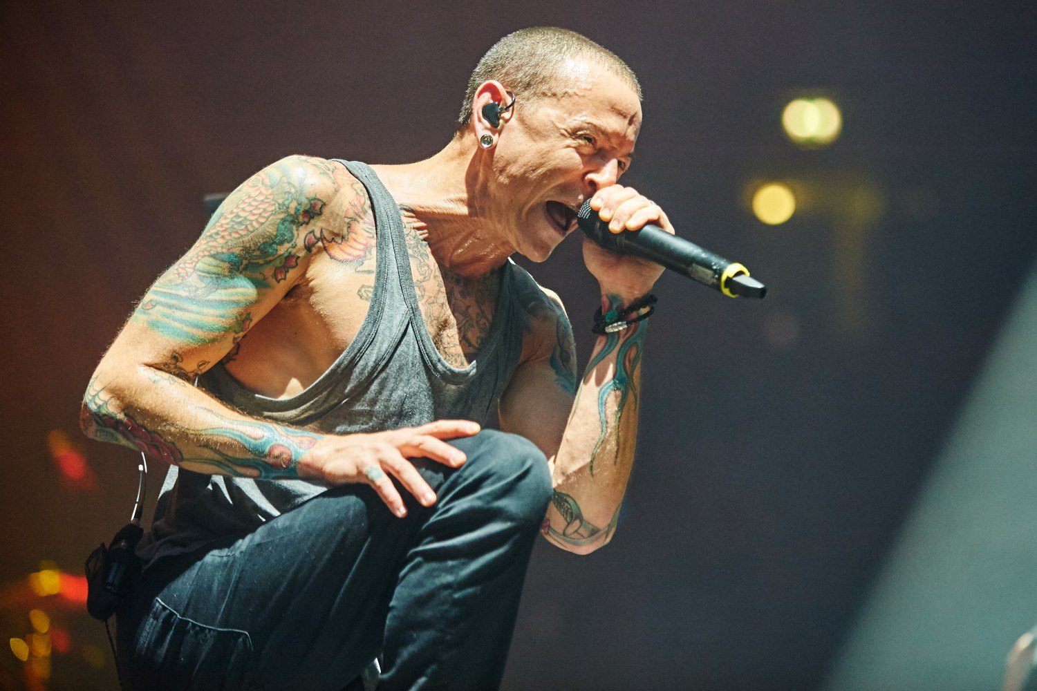 Η μητέρα του Chester Bennington νιώθει «προδομένη» από τους Linkin Park