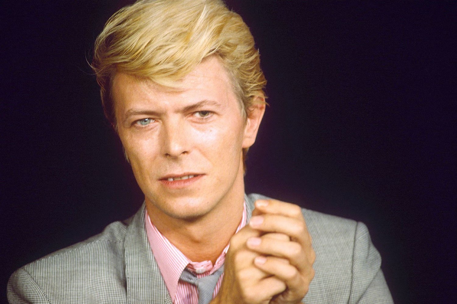 David Bowie: Γιατί είχε διαφορετικό χρώμα στα μάτια – Ο εφηβικός καβγάς για μία κοπέλα