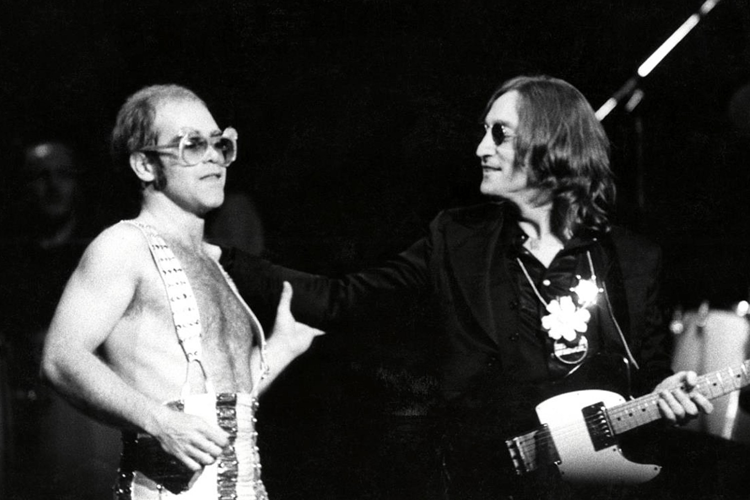 Ο Elton John έκανε «βουνά κοκκαΐνης» με τον John Lennon
