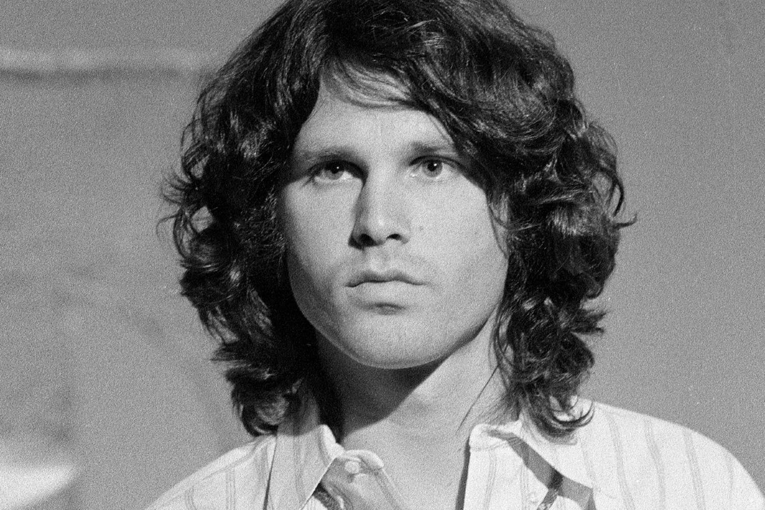 Jim Morrison: Βρέθηκε μετά από 37 χρόνια η προτομή του που είχε κλαπεί από τον τάφο του Jim Morrison: Βρέθηκε μετά από 37 χρόνια η προτομή του που είχε κλαπεί από τον τάφο του