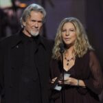 Η Barbra Streisand αποτίνει φόρο τιμής στον Kris Kristofferson: «Ήξερα ότι ήταν ξεχωριστός»