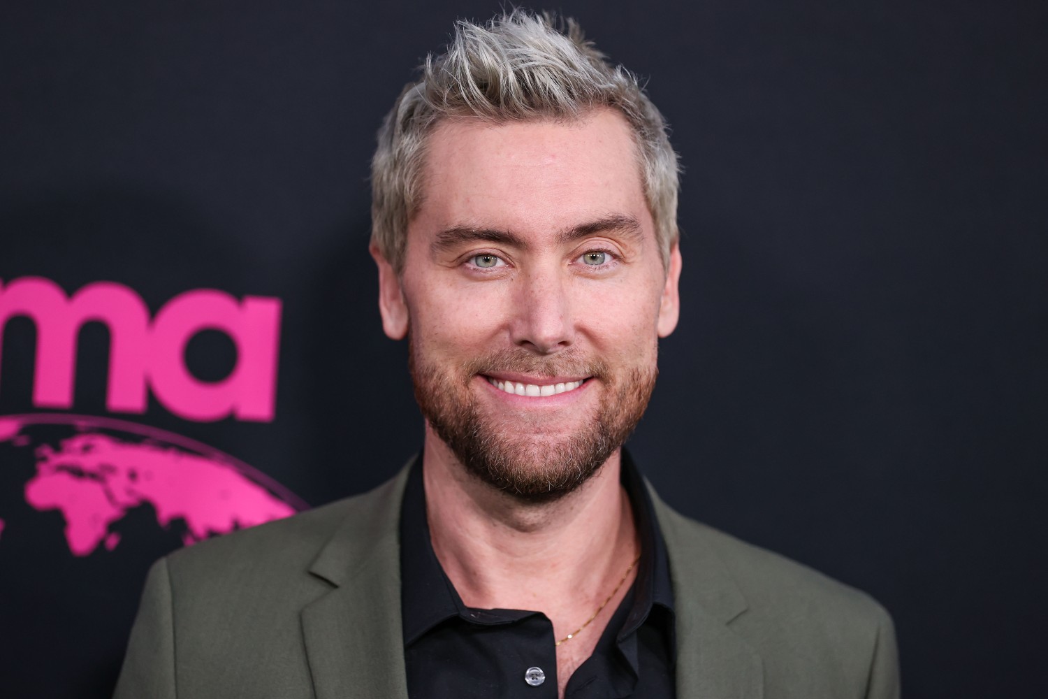 Ο Lance Bass κέρδιζε μόλις 35 δολάρια την ημέρα στο απόγειο της φήμης των *NSYNC