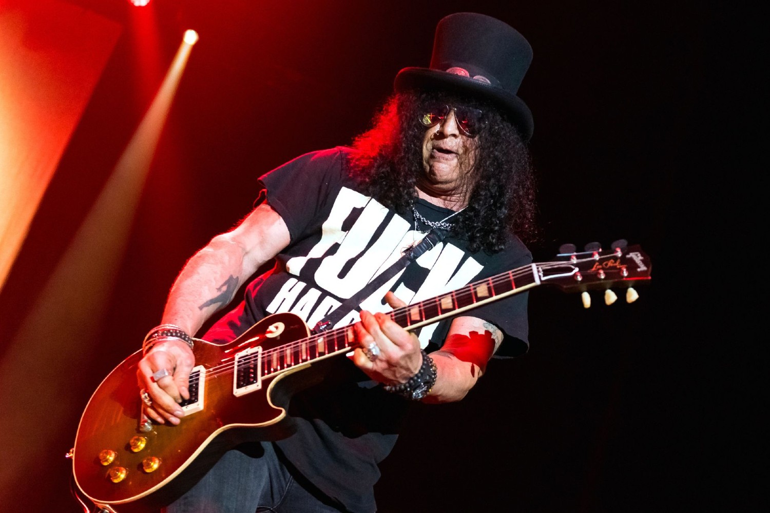 Slash: Αποκαλύφθηκε η αιτία θανάτου της θετής κόρης του