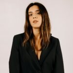 «Είναι Κρίμα»: Η Βασιλική Μιχαλοπούλου συγκινεί με ένα τραγούδι για τον αποχωρισμό
