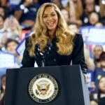 Beyoncé: Εμφανίστηκε σε προεκλογική συγκέντρωση της Kamala Harris και έστειλε μήνυμα ενότητας
