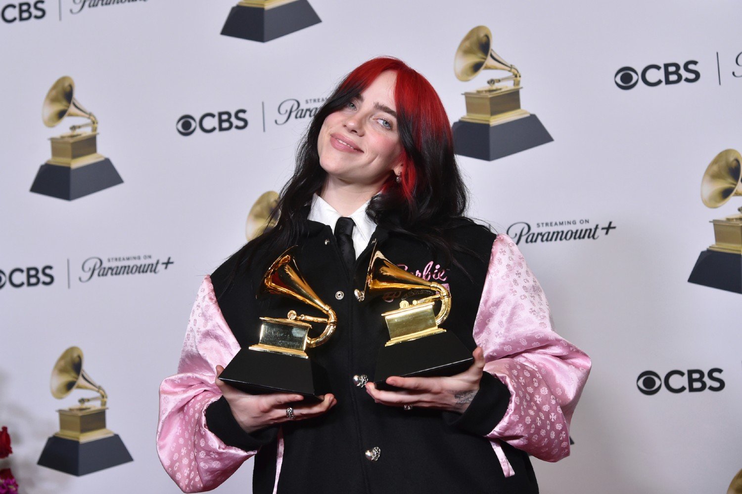Grammy 2025: Billie Eilish, Sabrina Carpenter, Charli XCX και Chappell Roan στη σκηνή των βραβείων
