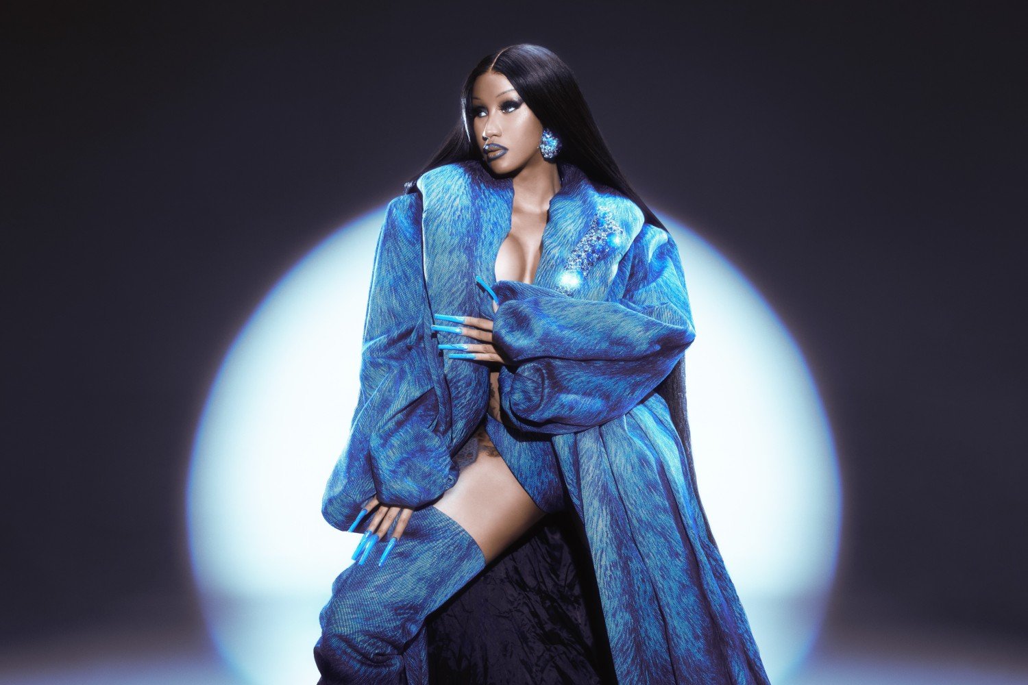 Η Cardi B επιστρέφει με το «Ah Ha» και βάζει στο στόχαστρο τον Donald Trump Η Cardi B επιστρέφει με το «Ah Ha» και βάζει στο στόχαστρο τον Donald Trump