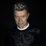 David Bowie: Το Λονδίνο τιμά τον «χαμαιλέοντα της rock» με ακροάσεις στο απόλυτο σκοτάδι