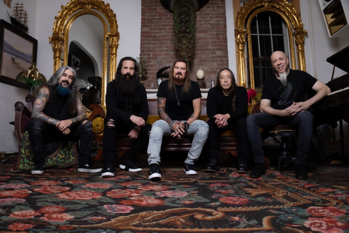 Οι Dream Theater ταξιδεύουν στα βάθη του ασυνείδητου με το νέο άλμπουμ «Parasomnia» Οι Dream Theater ταξιδεύουν στα βάθη του ασυνείδητου με το νέο άλμπουμ «Parasomnia»