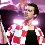 Joe Jonas: «Κατέρρεα μπροστά στα αδέλφια μου» – Η εξομολόγηση για την πιο δύσκολη περίοδο της ζωής του