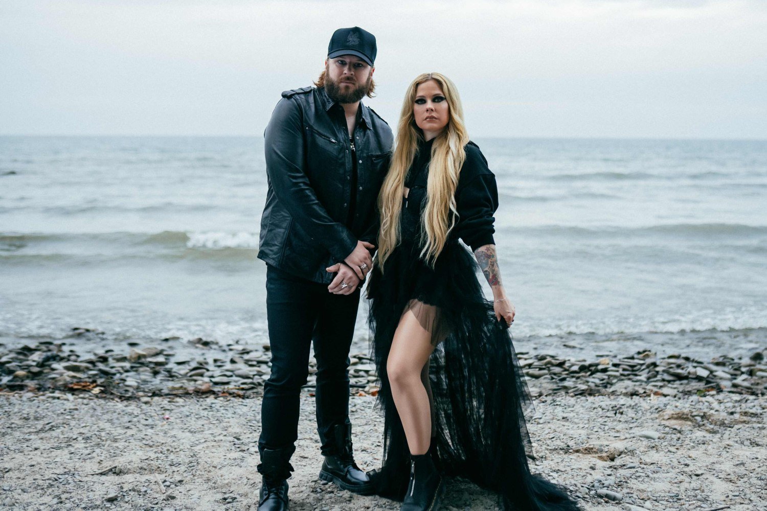 Nate Smith και Avril Lavigne ταξιδεύουν στην καρδιά του πόνου στο «Can You Die From A Broken Heart»