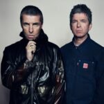 Oasis: Οι χορδές από τις κιθάρες τους γίνονται κοσμήματα για καλό σκοπό