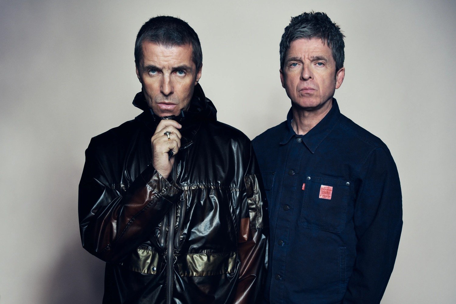 Oasis: Οι χορδές από τις κιθάρες τους γίνονται κοσμήματα για καλό σκοπό