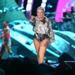 Η P!nk αναβάλλει συναυλίες της για μυστηριώδεις λόγους: «Δεν είναι στον έλεγχό μου»