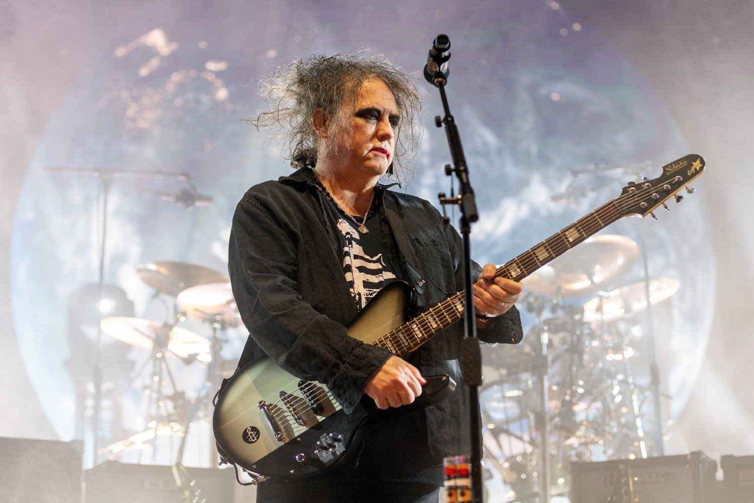The Cure: Γιατί ο Robert Smith αρνήθηκε αρχικά να συμμετάσχει στο νέο άλμπουμ των Rolling Stones The Cure: Γιατί ο Robert Smith αρνήθηκε αρχικά να συμμετάσχει στο νέο άλμπουμ των Rolling Stones